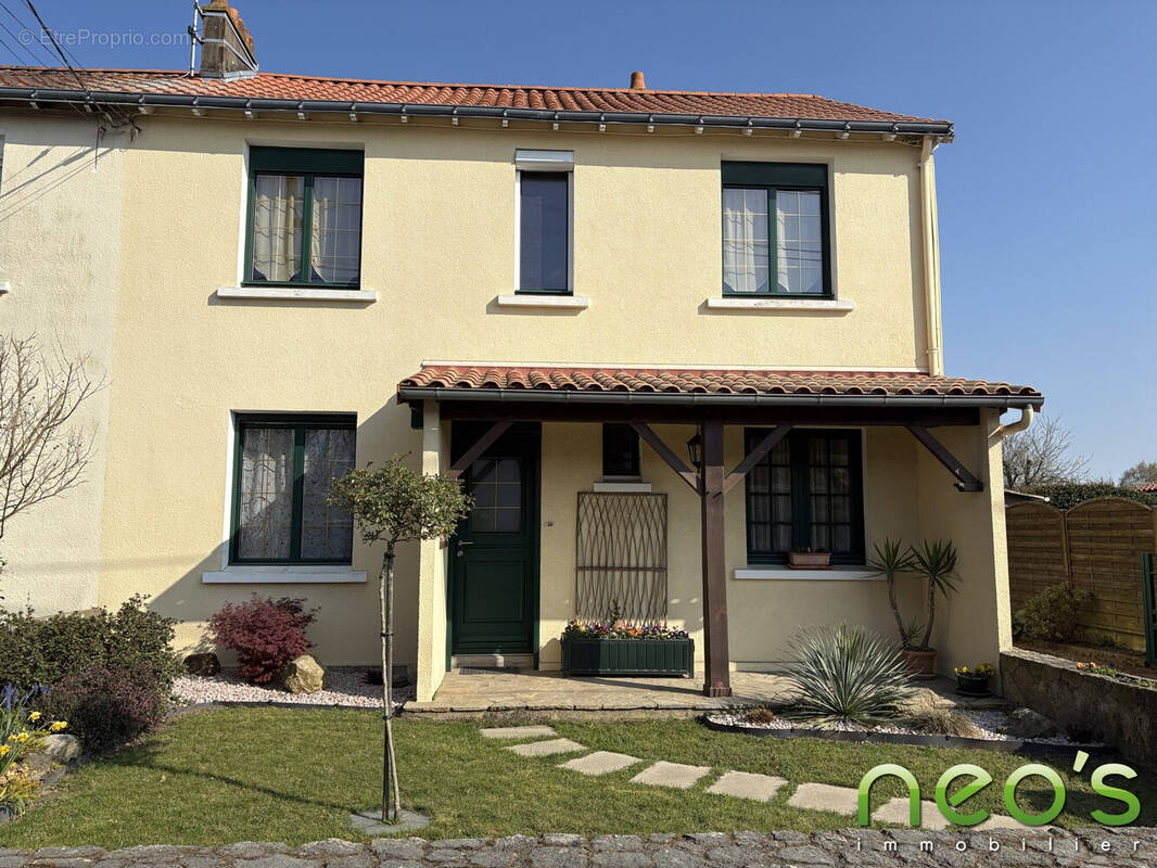 Maison à BEAUPREAU
