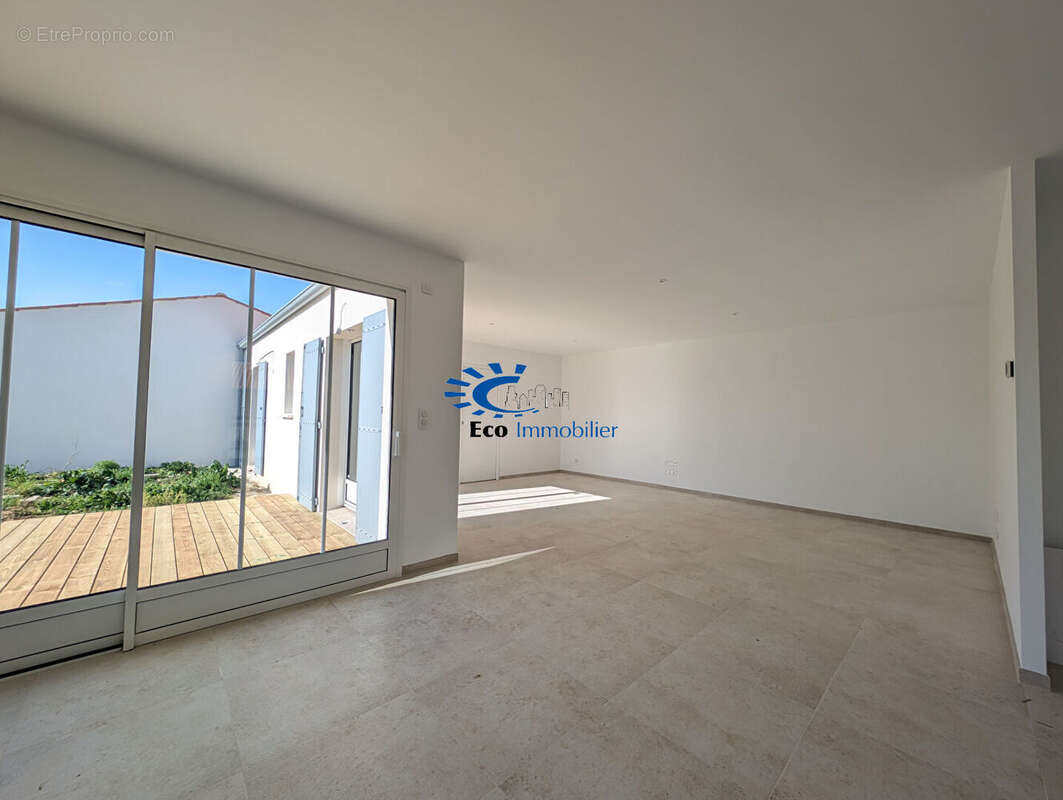 Maison à SAINT-XANDRE