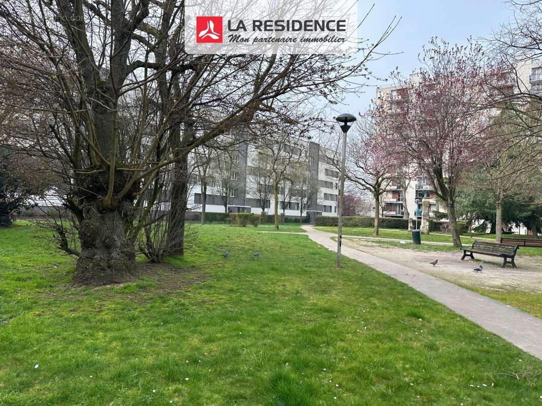 Appartement à ROSNY-SOUS-BOIS