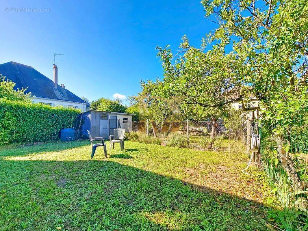 Maison à MONTLOUIS-SUR-LOIRE