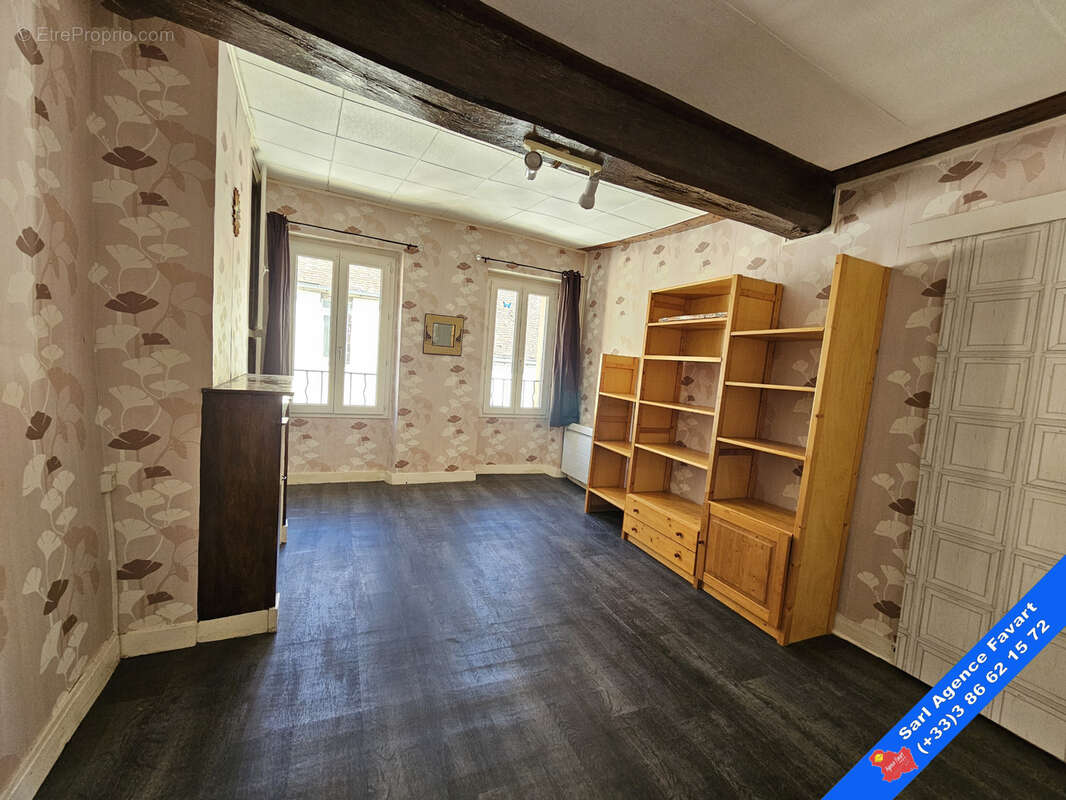 Maison à BRIENON-SUR-ARMANCON