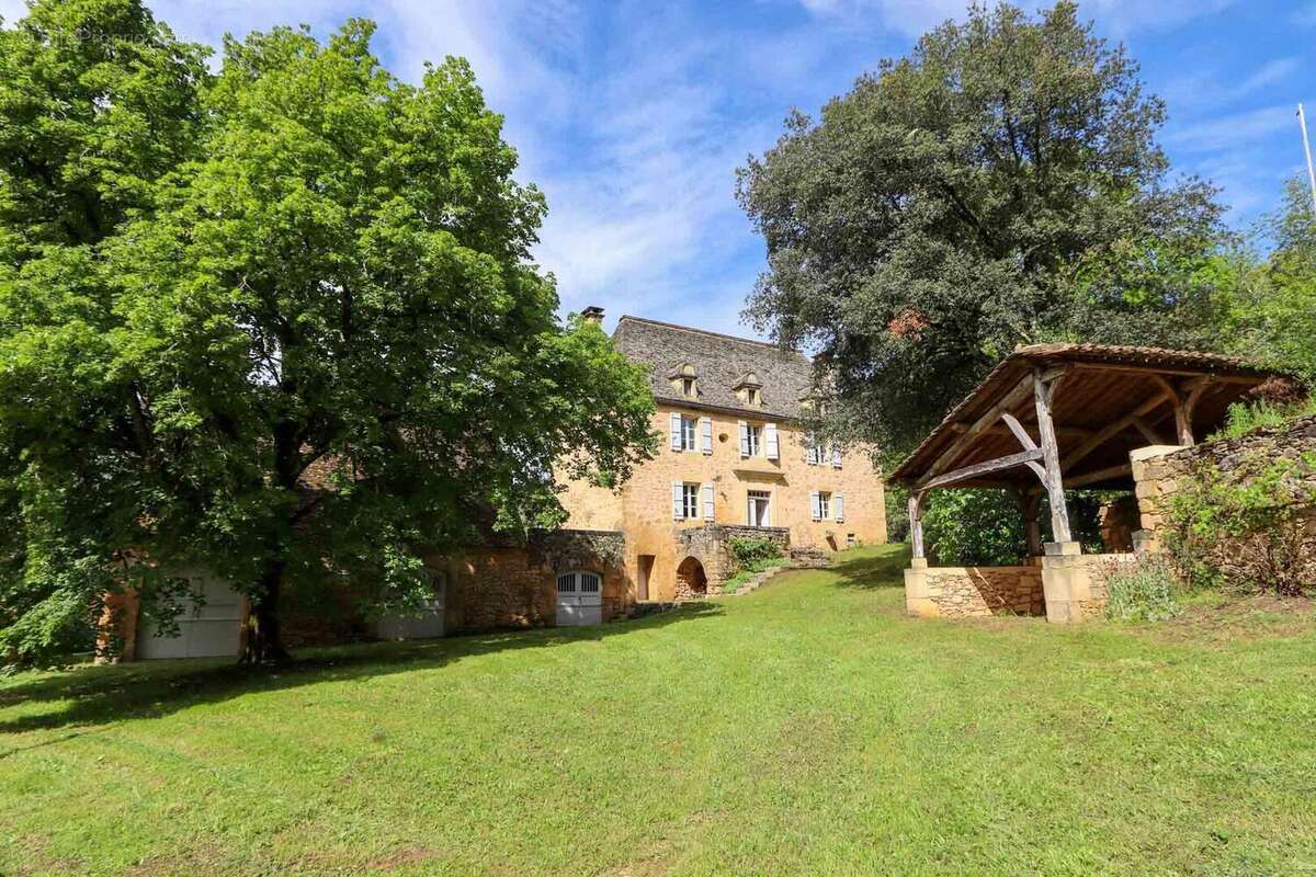 T02.2024489 - Maison à VEYRIGNAC