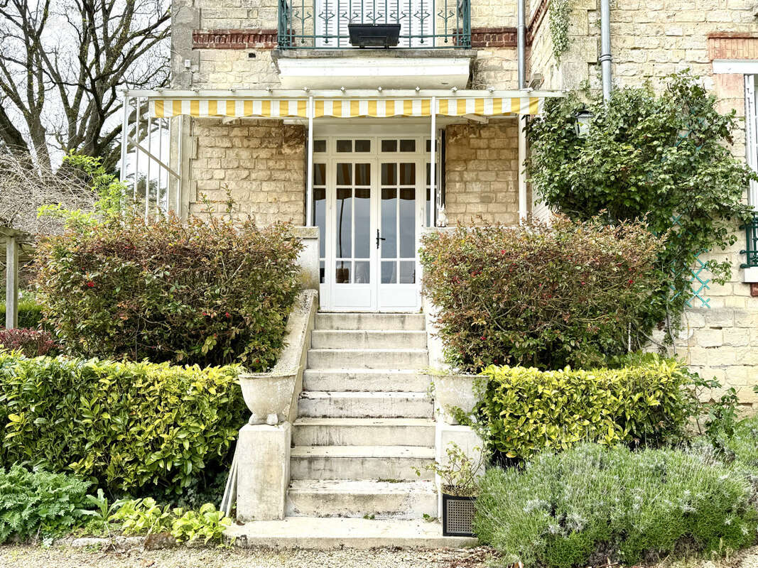 Maison à CHAMOUILLE