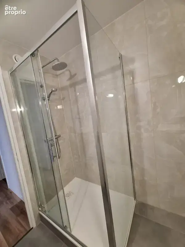 Trappes centre – appartement t2 rénové avec balcon – proche gare - photo 6