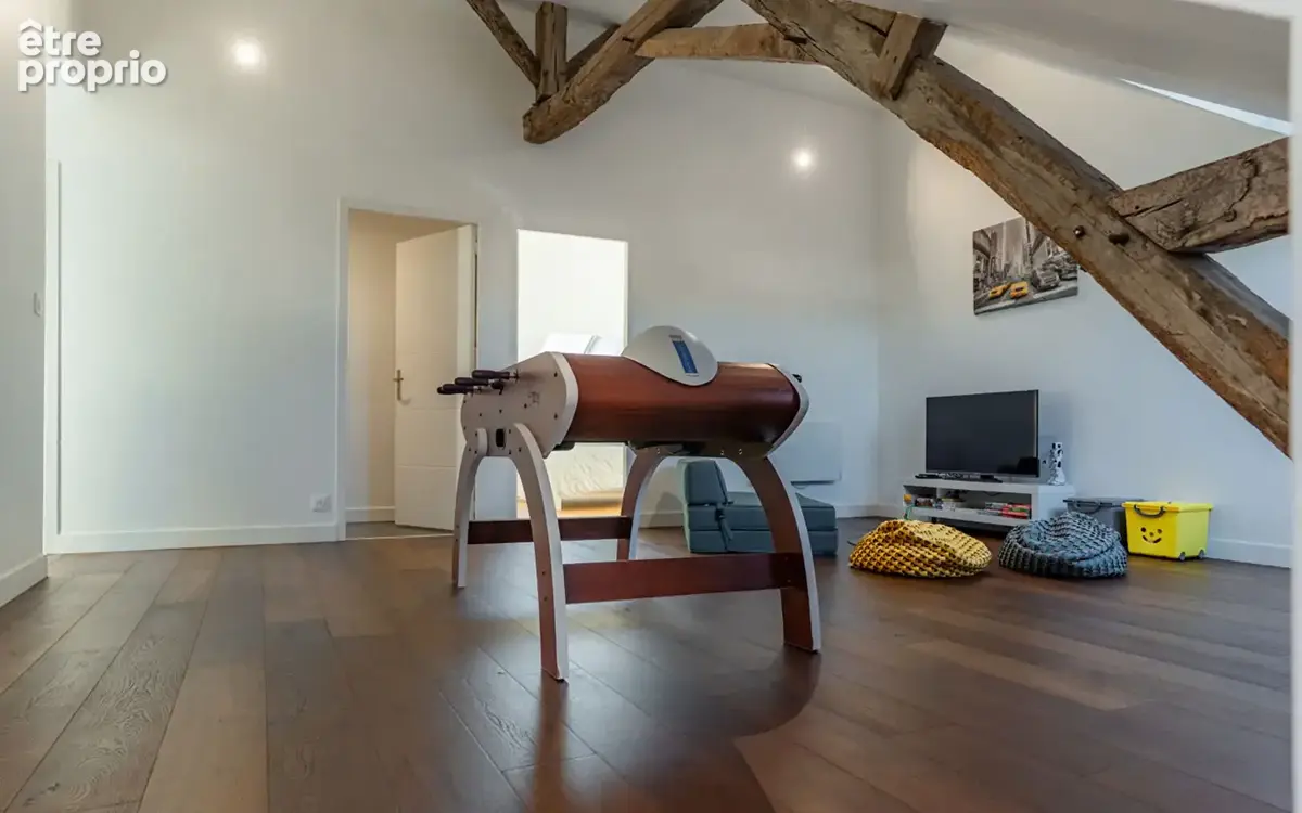 Maison de ville 6 pièces entièrement rénovée sur une belle parcelle - photo 5
