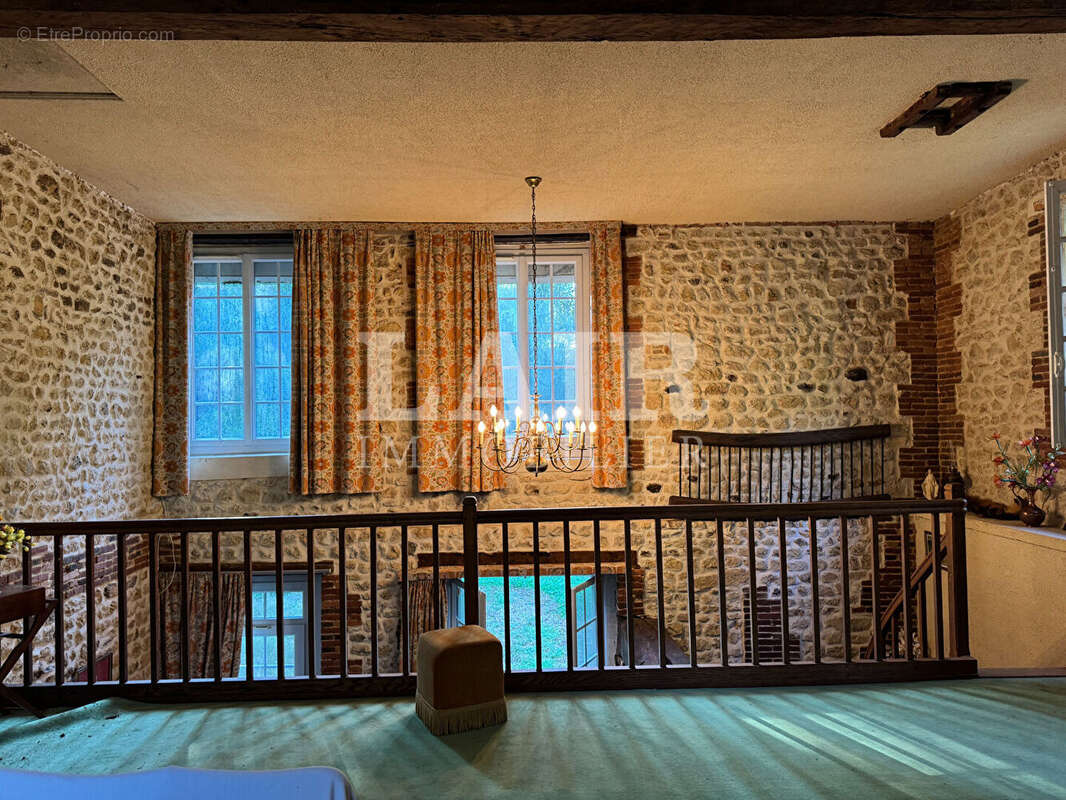 Maison à MOULINS-LA-MARCHE