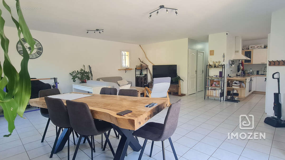 Maison à LE VAL
