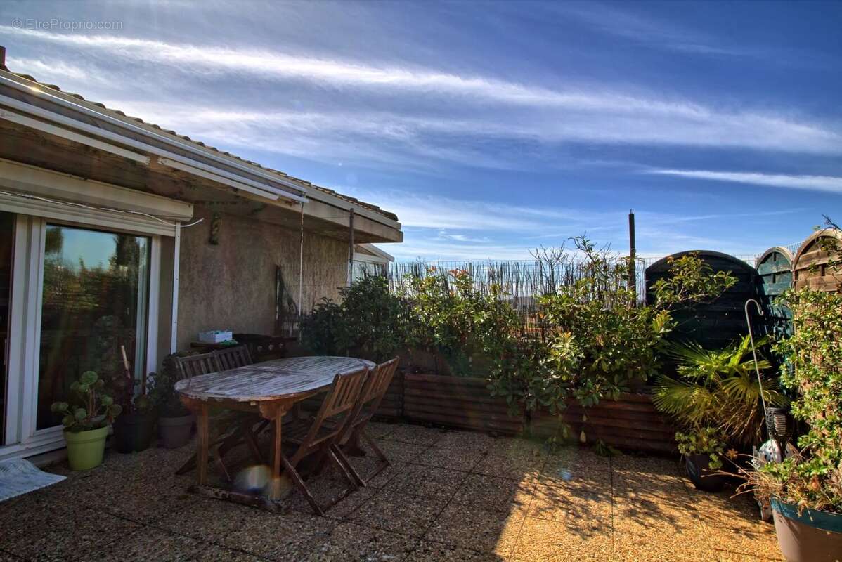 Appartement à MARSEILLE-9E