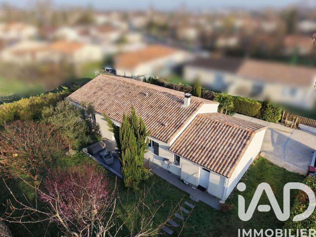 Photo 2 - Maison à L'ISLE-D'ESPAGNAC