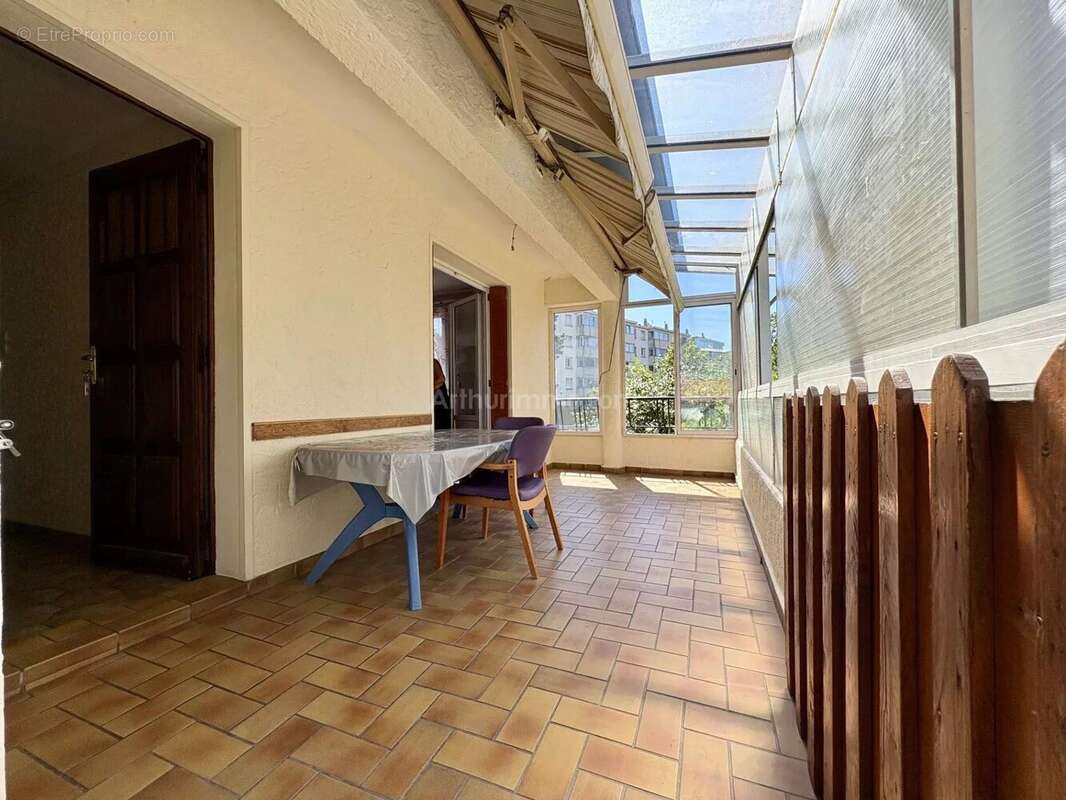 Appartement à FONTAINE