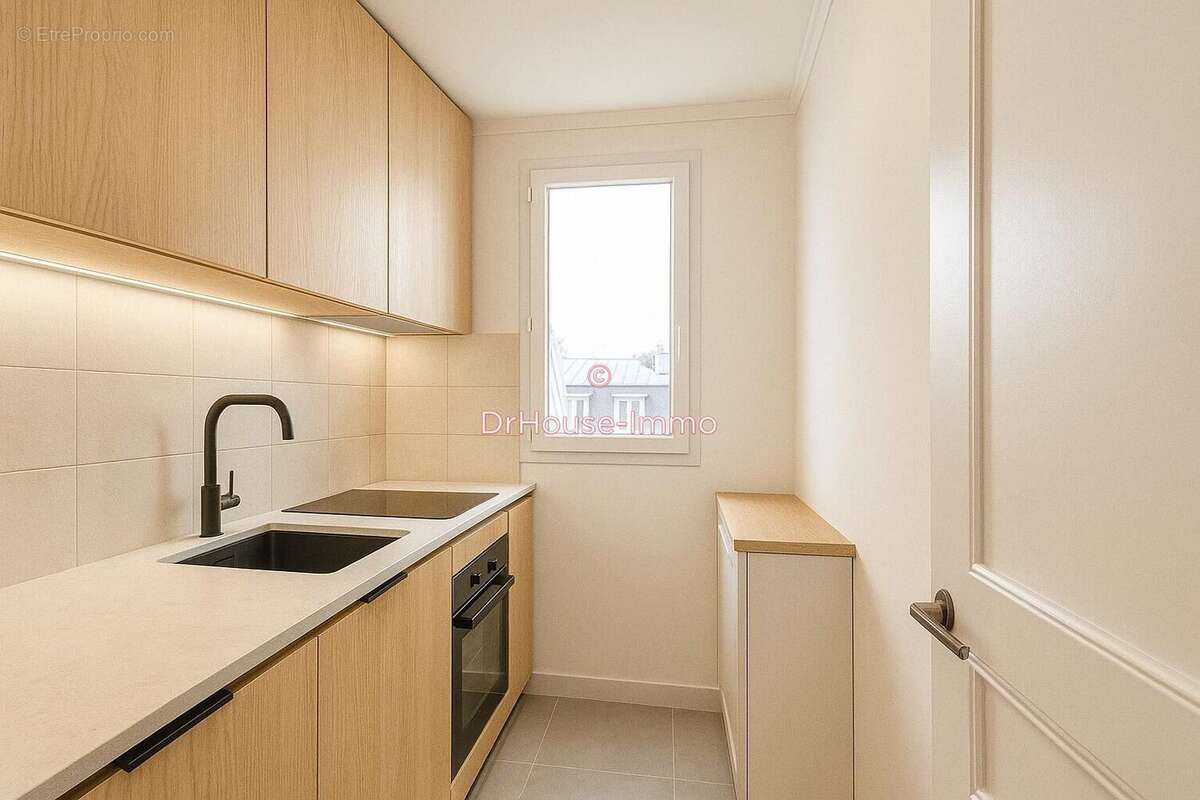 Appartement à PARIS-15E