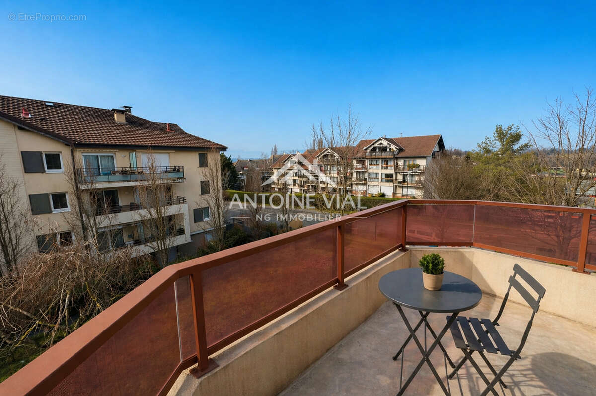 Appartement à VILLE-LA-GRAND