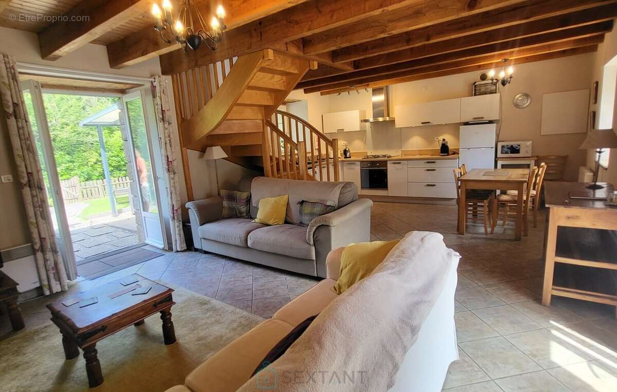 Maison à CLEGUEREC