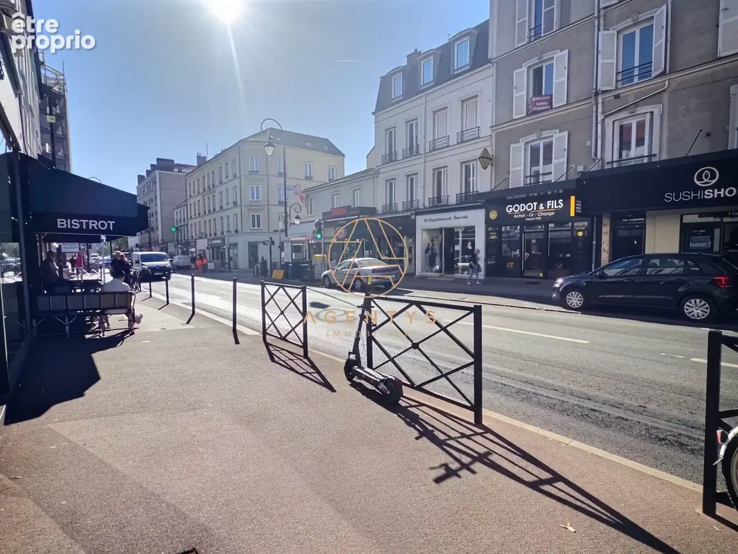 Photo Commerce à Saint-Maur-Des-Fosses au prix de 120 000€