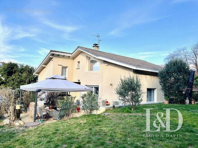 Maison à ECHIROLLES