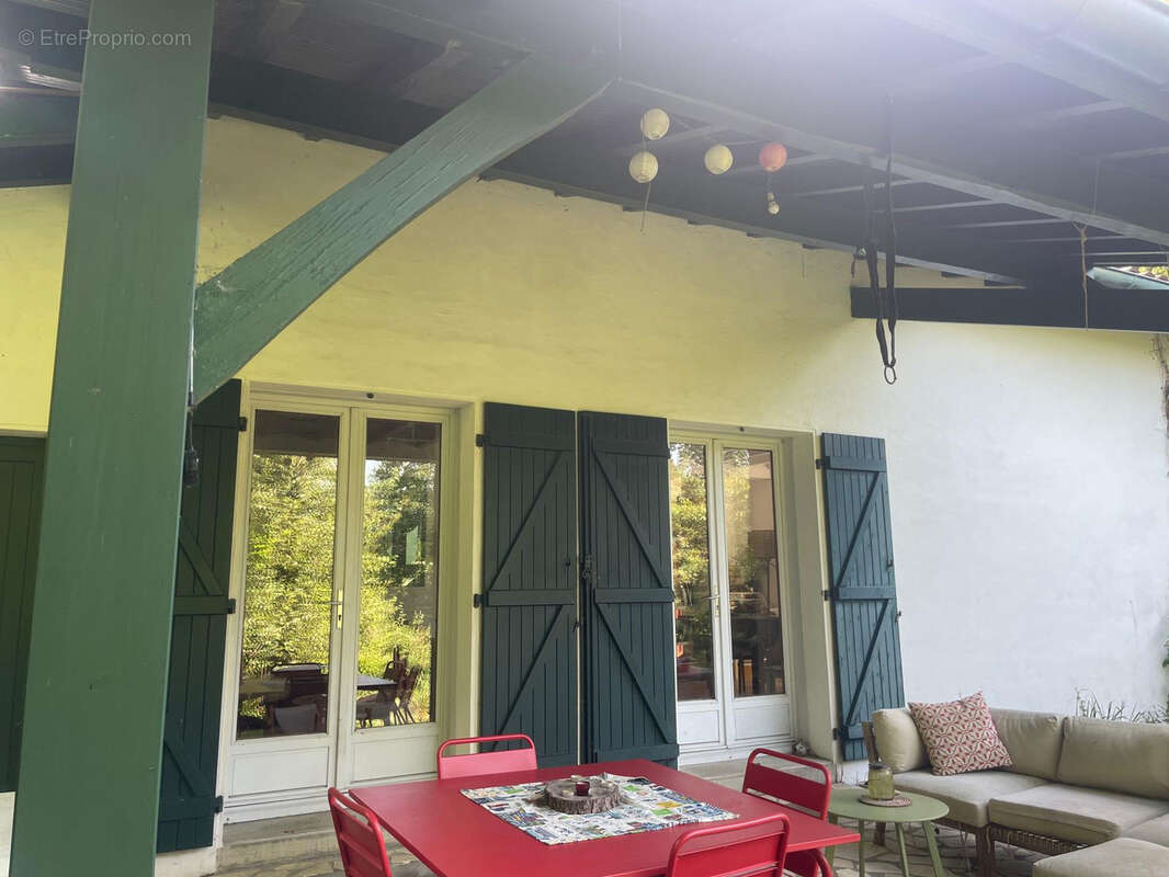 Maison à MOUGUERRE