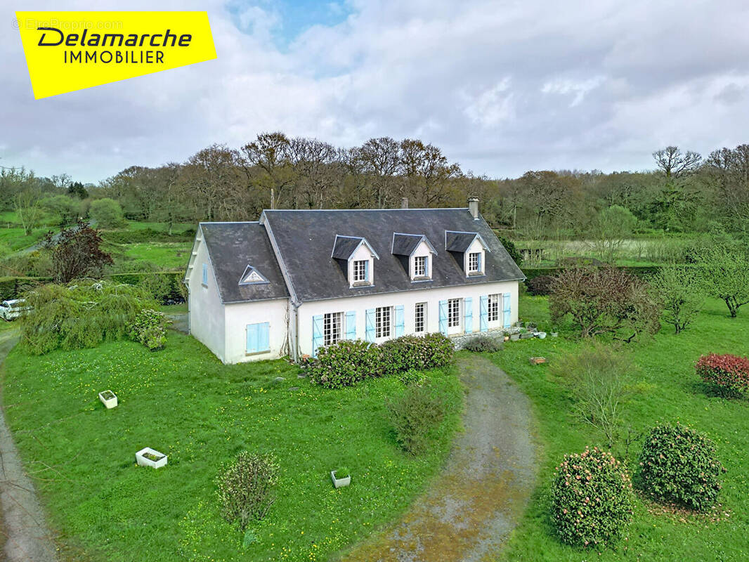 Maison à JULLOUVILLE
