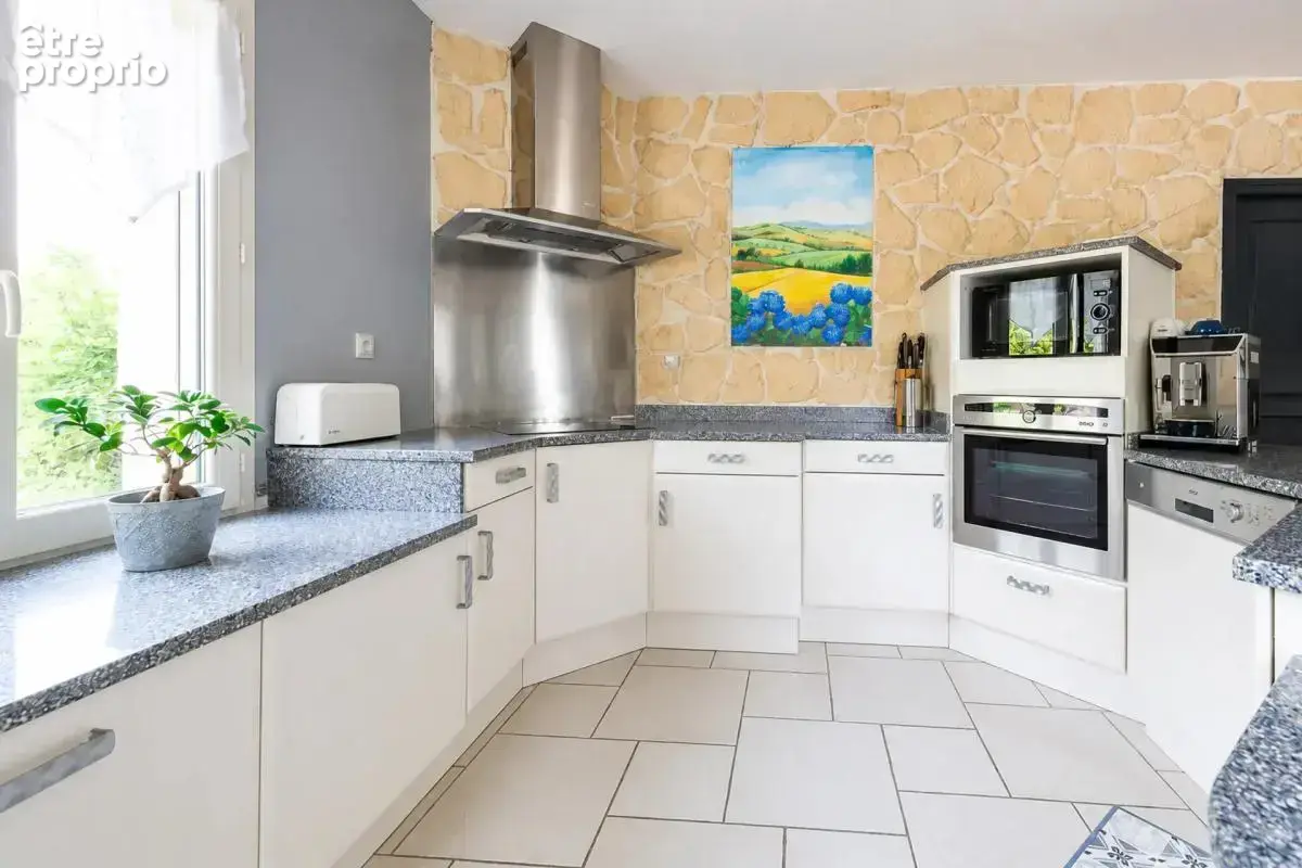 Maison de 8 pièces de 180 m² à Jambville - photo 9