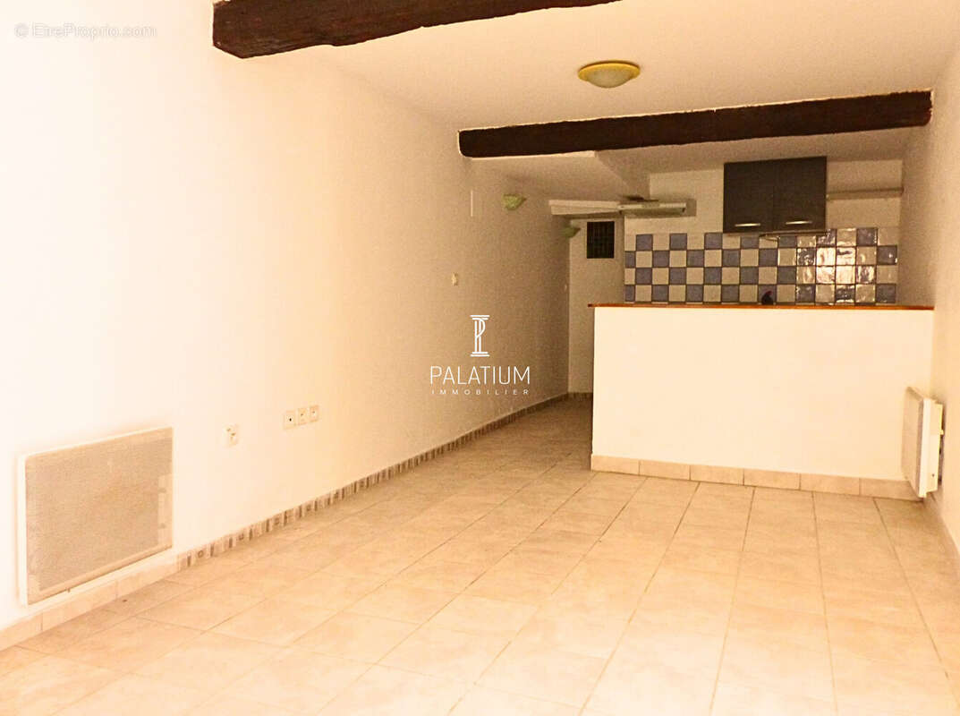Appartement 55 m² à Mezel  - photo 2