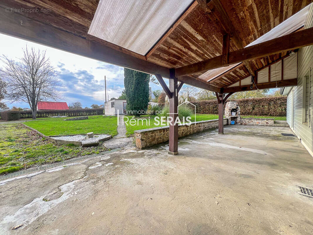 Maison à BELLOU-EN-HOULME