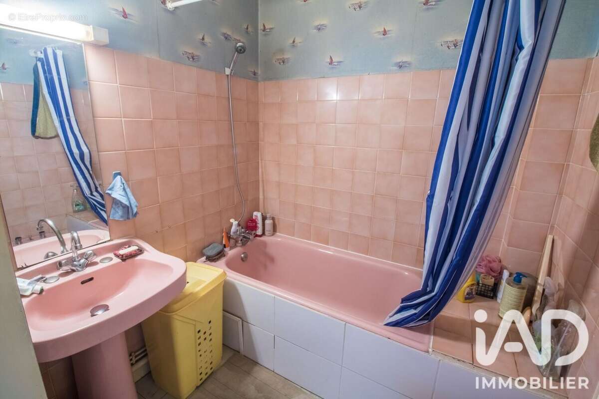 Appartement 71 m² à Retiers  - photo 7