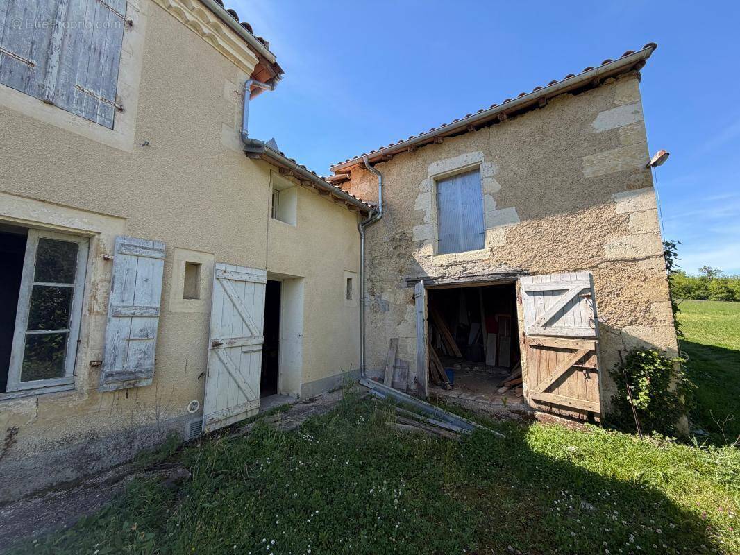 Maison à PAVIE