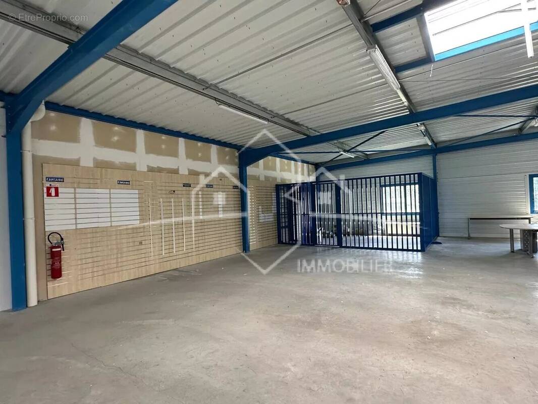 Commerce à BEAUREPAIRE