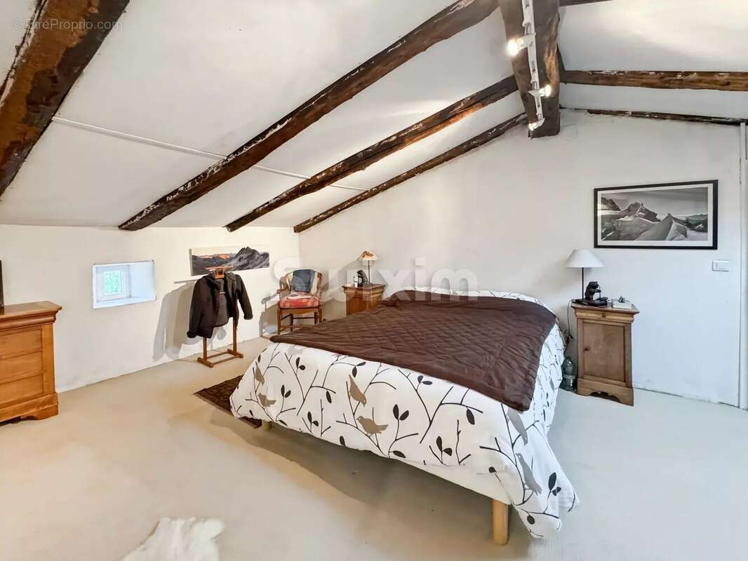 Maison à SAINT-APOLLINAIRE-DE-RIAS