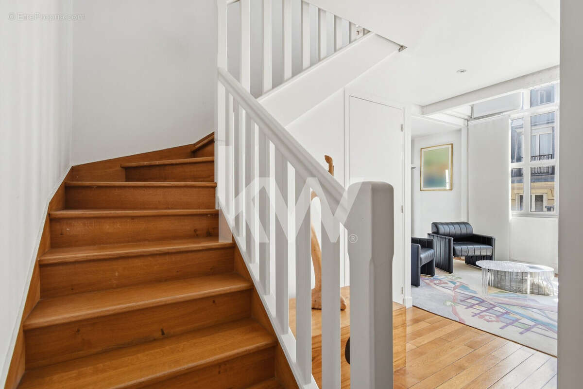 Appartement 65 m² à Paris-7e  - photo 9