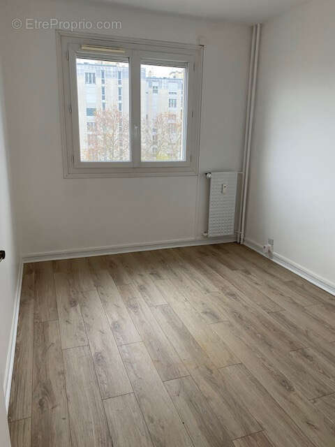 Appartement à GENNEVILLIERS