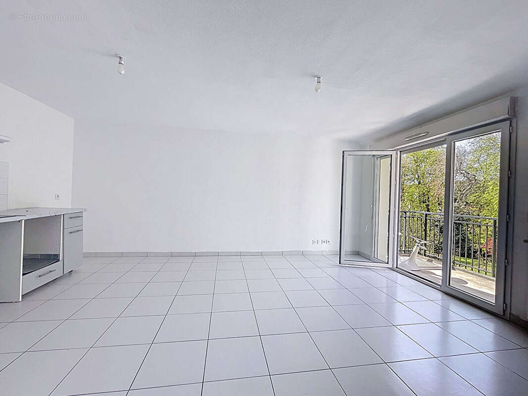 Appartement à ELANCOURT