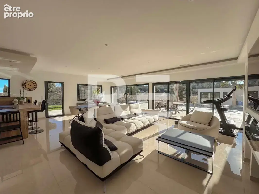 Magnifique villa contemporaine de plain-pied avec piscine - photo 14