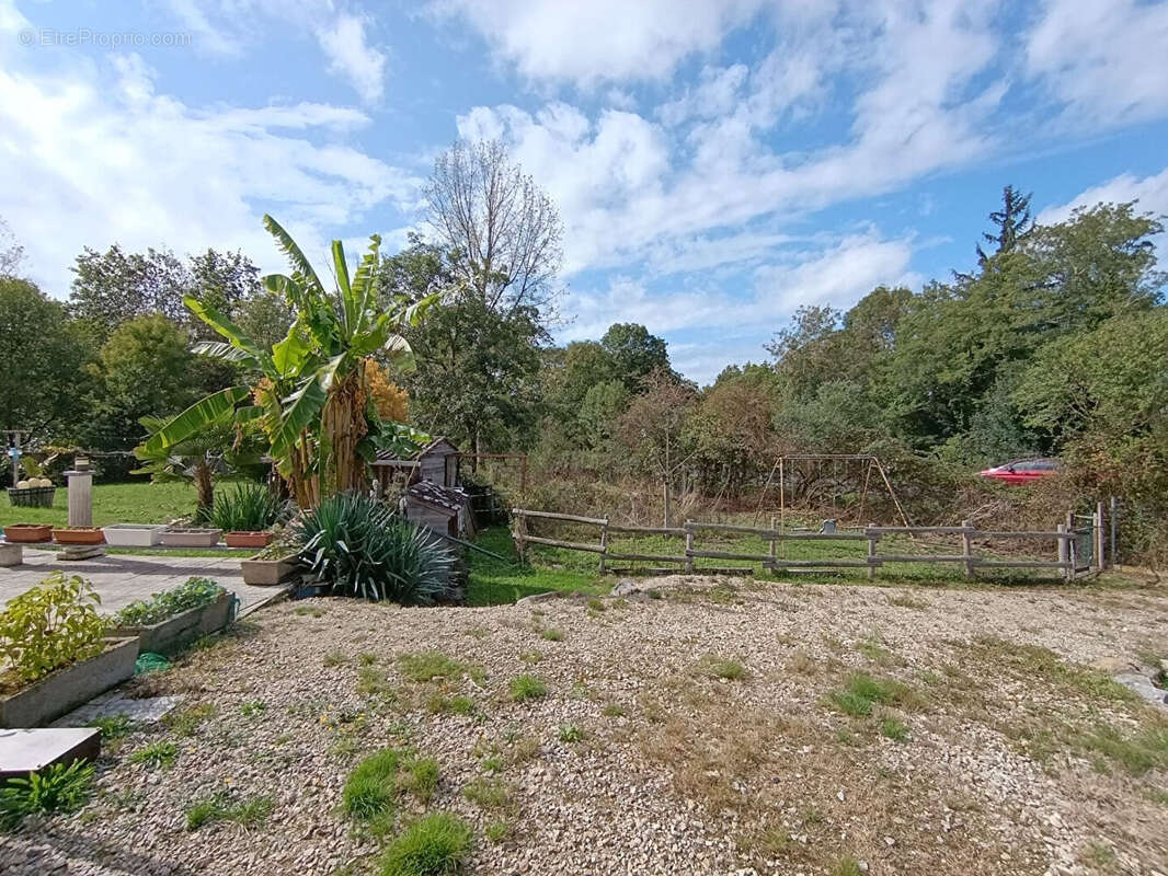 Maison à SAINTE-FLAIVE-DES-LOUPS