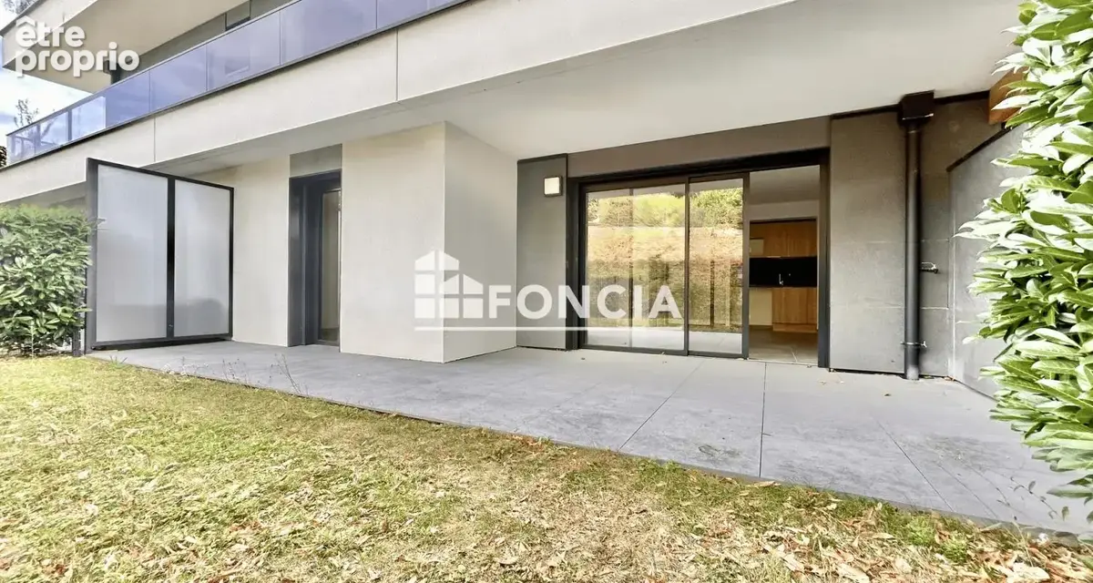 Appartement à BRISON-SAINT-INNOCENT