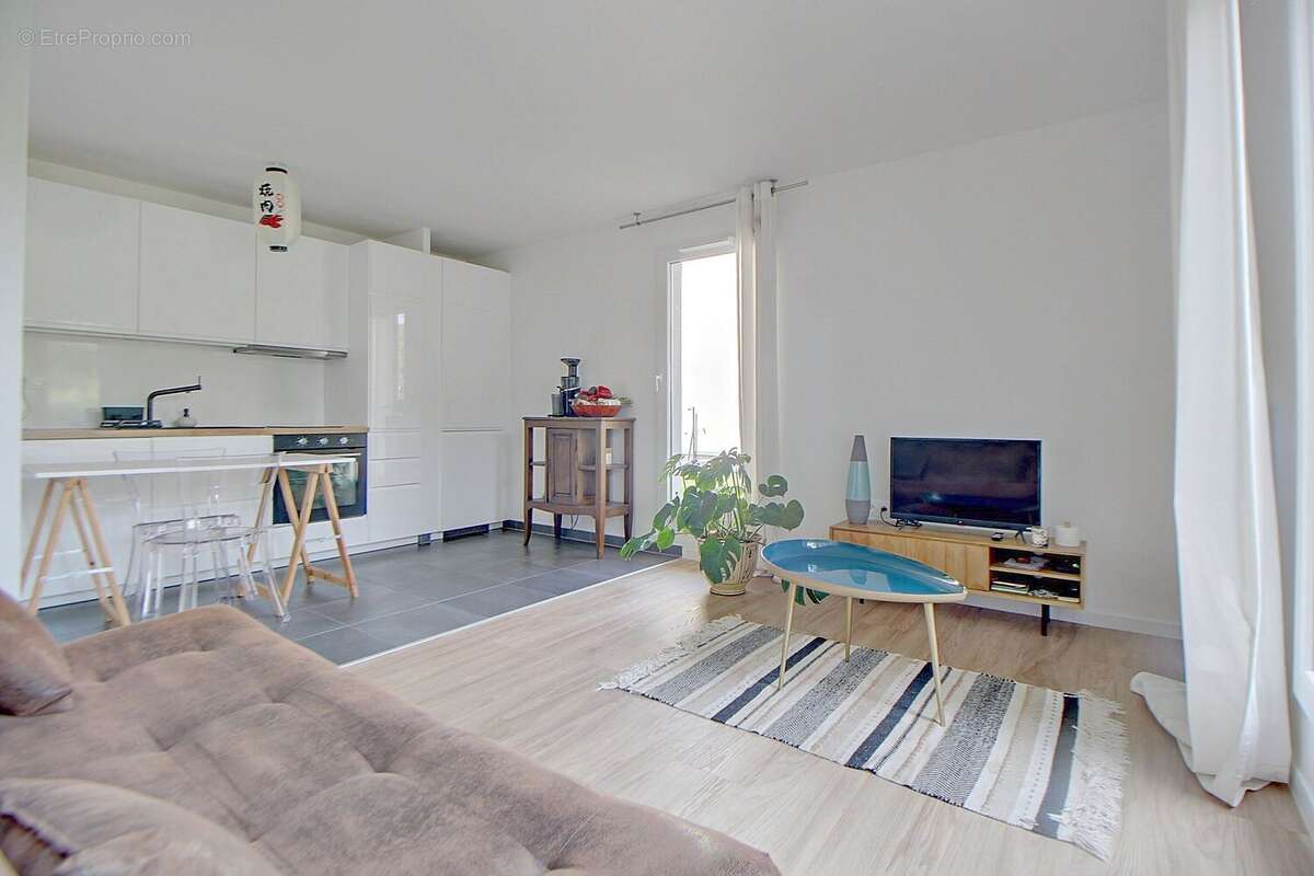 Appartement à VERNEUIL-SUR-SEINE