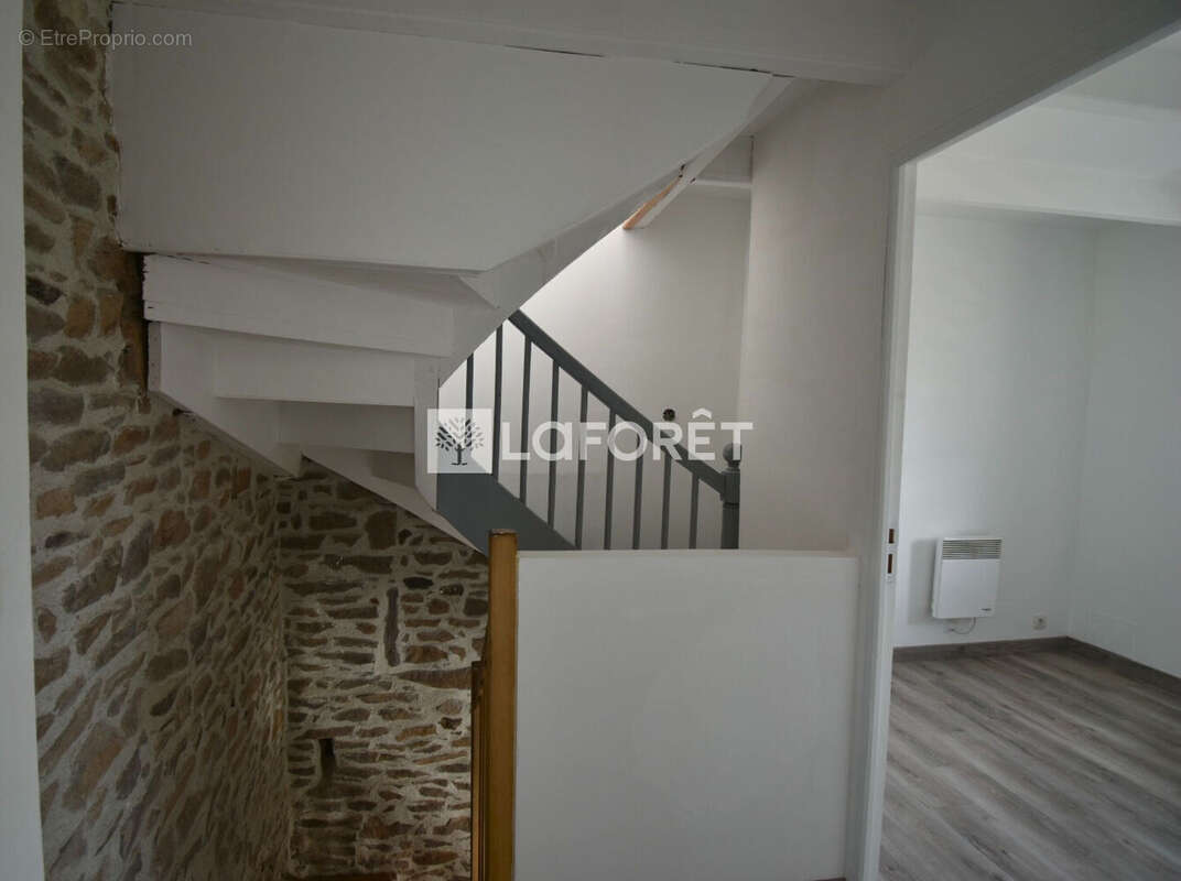 Maison à PLOUEZEC