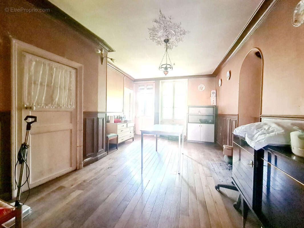 Maison à ROUVROY-SUR-MARNE