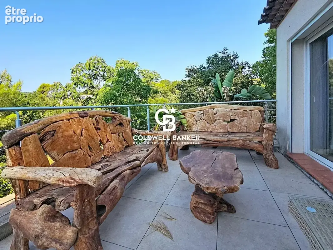 Exclusivité — Villa contemporaine provençale avec piscine et vue dégagée sur terrain de 3 000 m² — Draguignan - photo 2