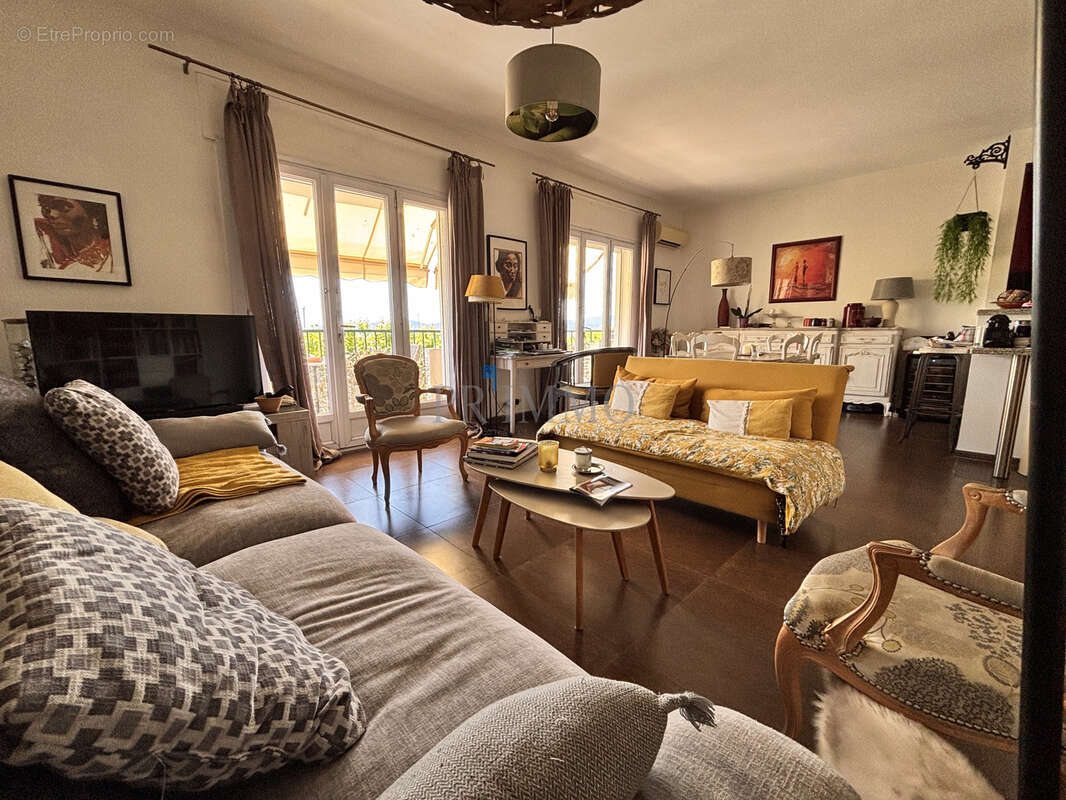Appartement à SAINT-RAPHAEL