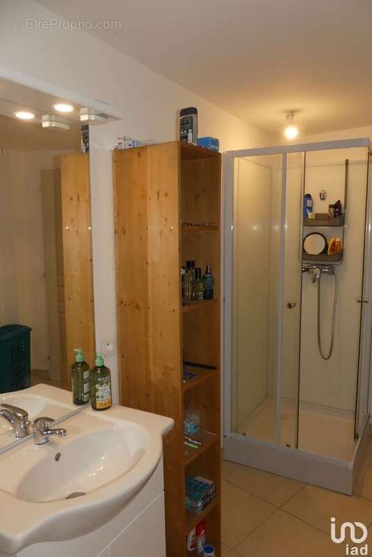 Photo 6 - Commerce à BURZET