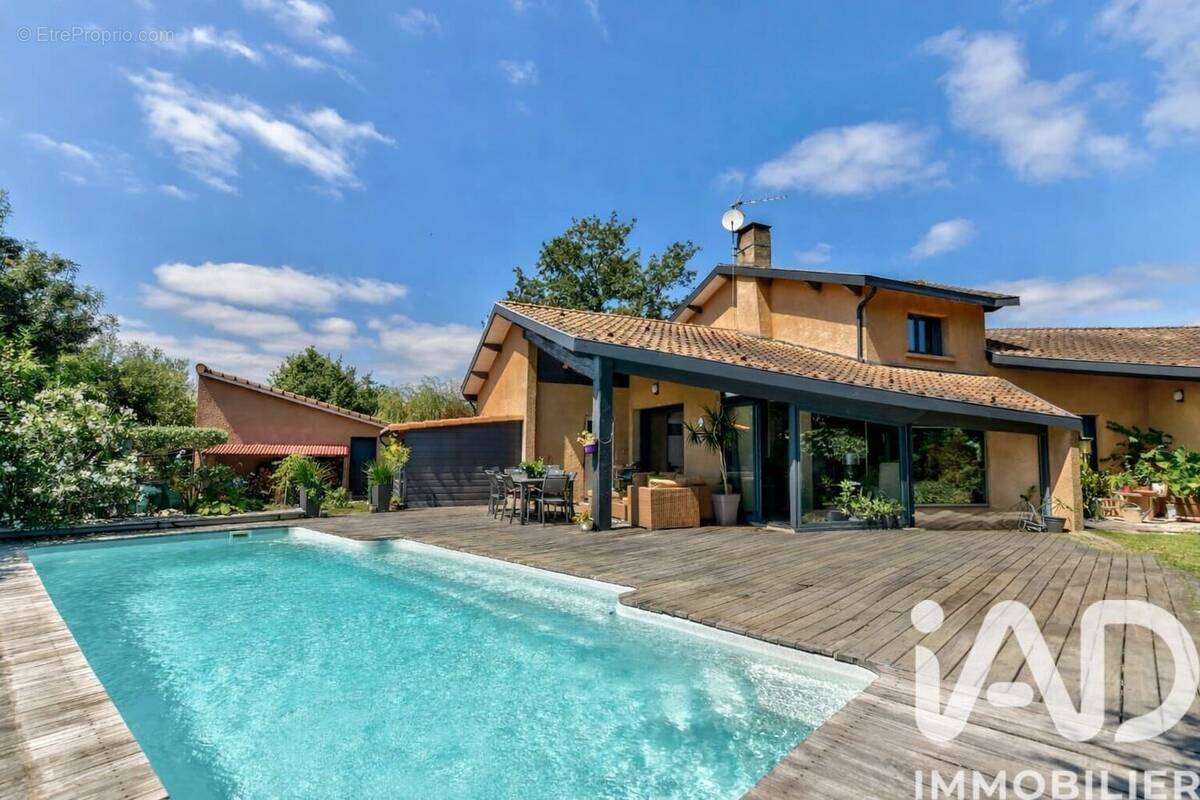 Photo 1 - Maison à TOURNEFEUILLE