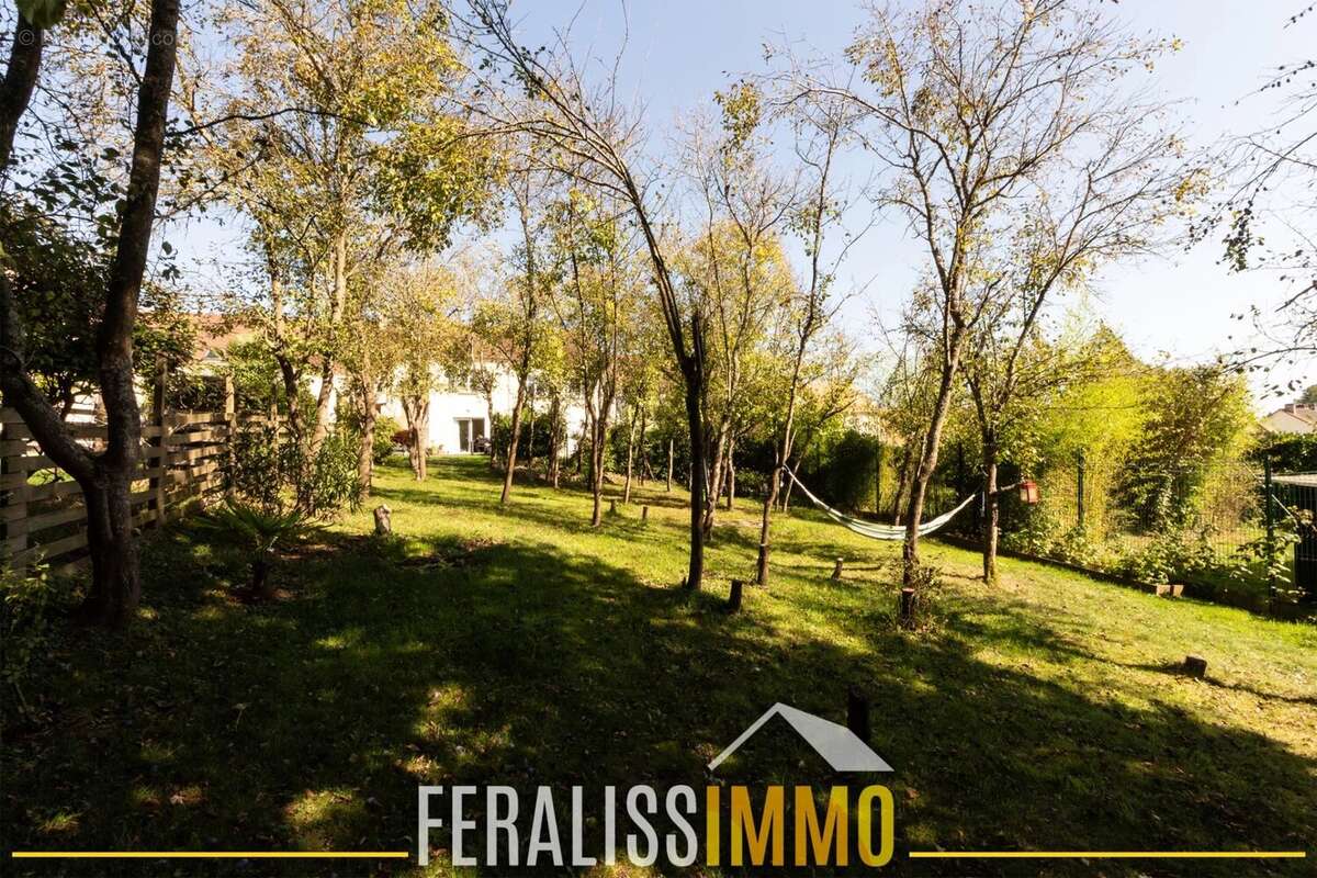 Maison à COURDIMANCHE