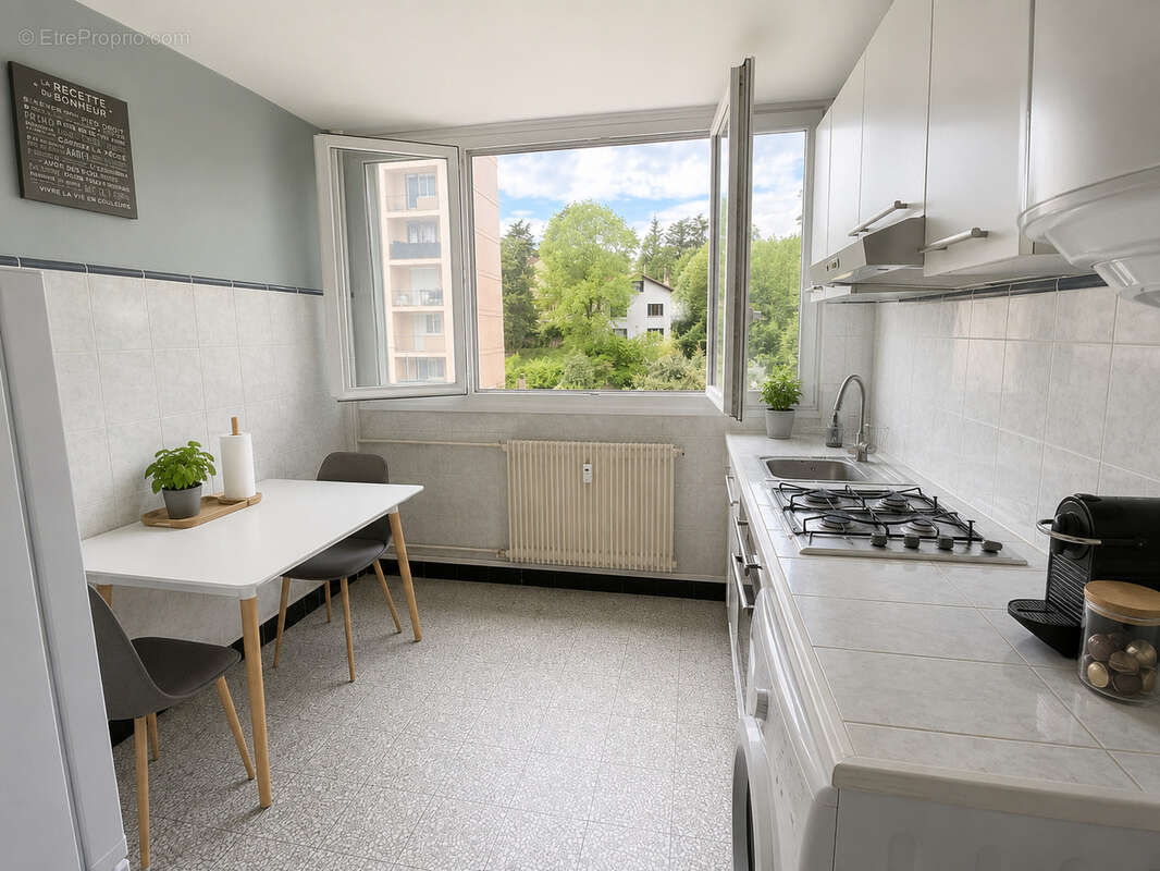 Photo 3 - Appartement à SAINT-ETIENNE