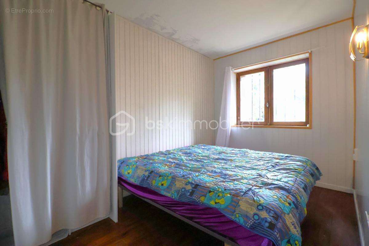 Appartement à CORNUS