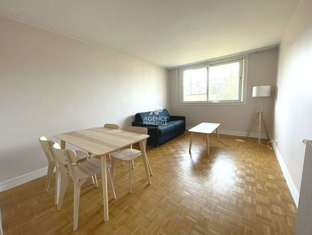 Appartement à CHAVILLE