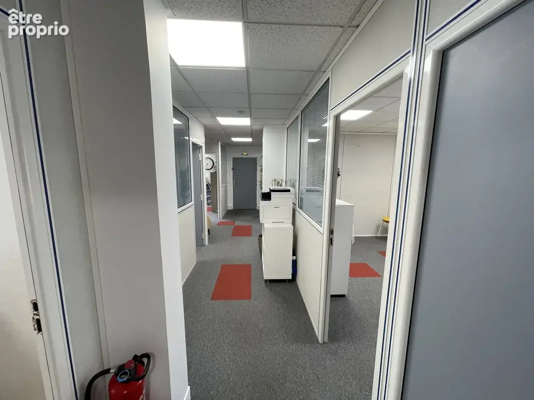 Commerce 116 m² à vendre à Courbevoie (92400) - photo 2