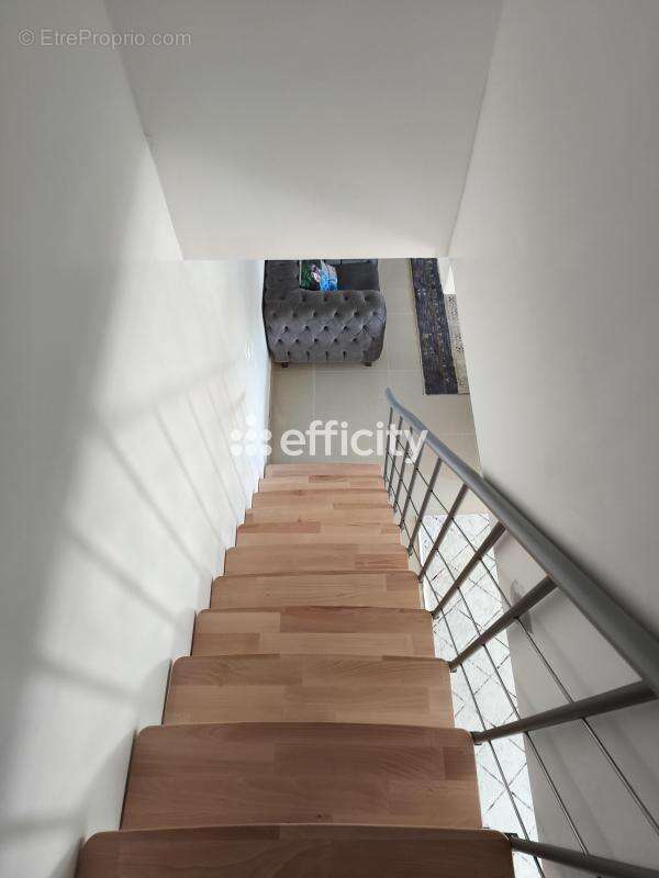 Maison à MINIAC-SOUS-BECHEREL