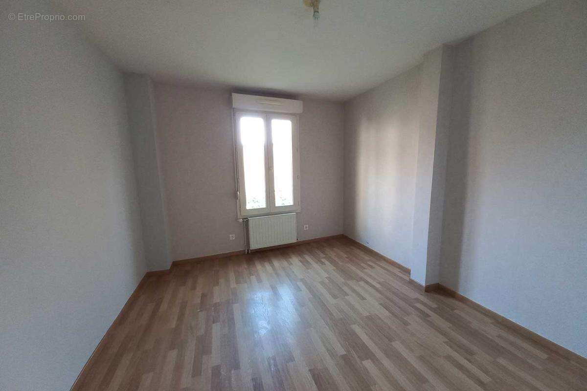 Appartement à MIGENNES