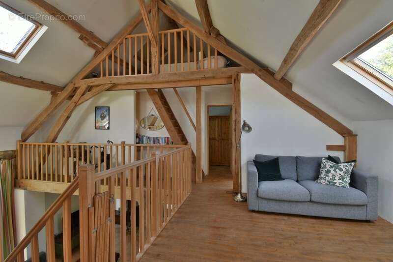 Maison à SAINT-LEGER-MAGNAZEIX