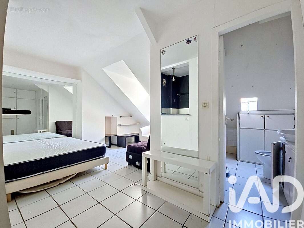 Photo 3 - Appartement à PARIS-18E